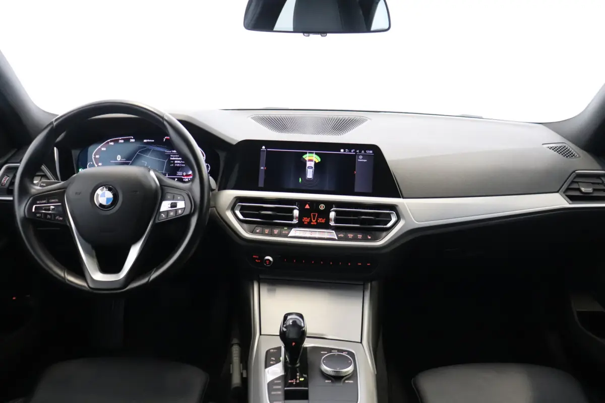 330e Business Edition Plus Dealer OH | Leder | Memory | Carplay | €21.900,- incl. BTW