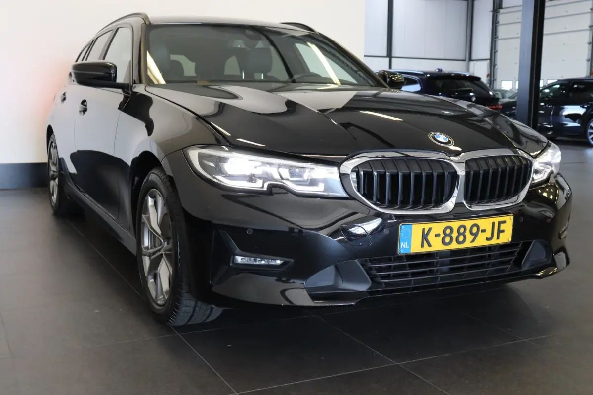 330e Business Edition Plus Dealer OH | Leder | Memory | Carplay | €21.900,- incl. BTW