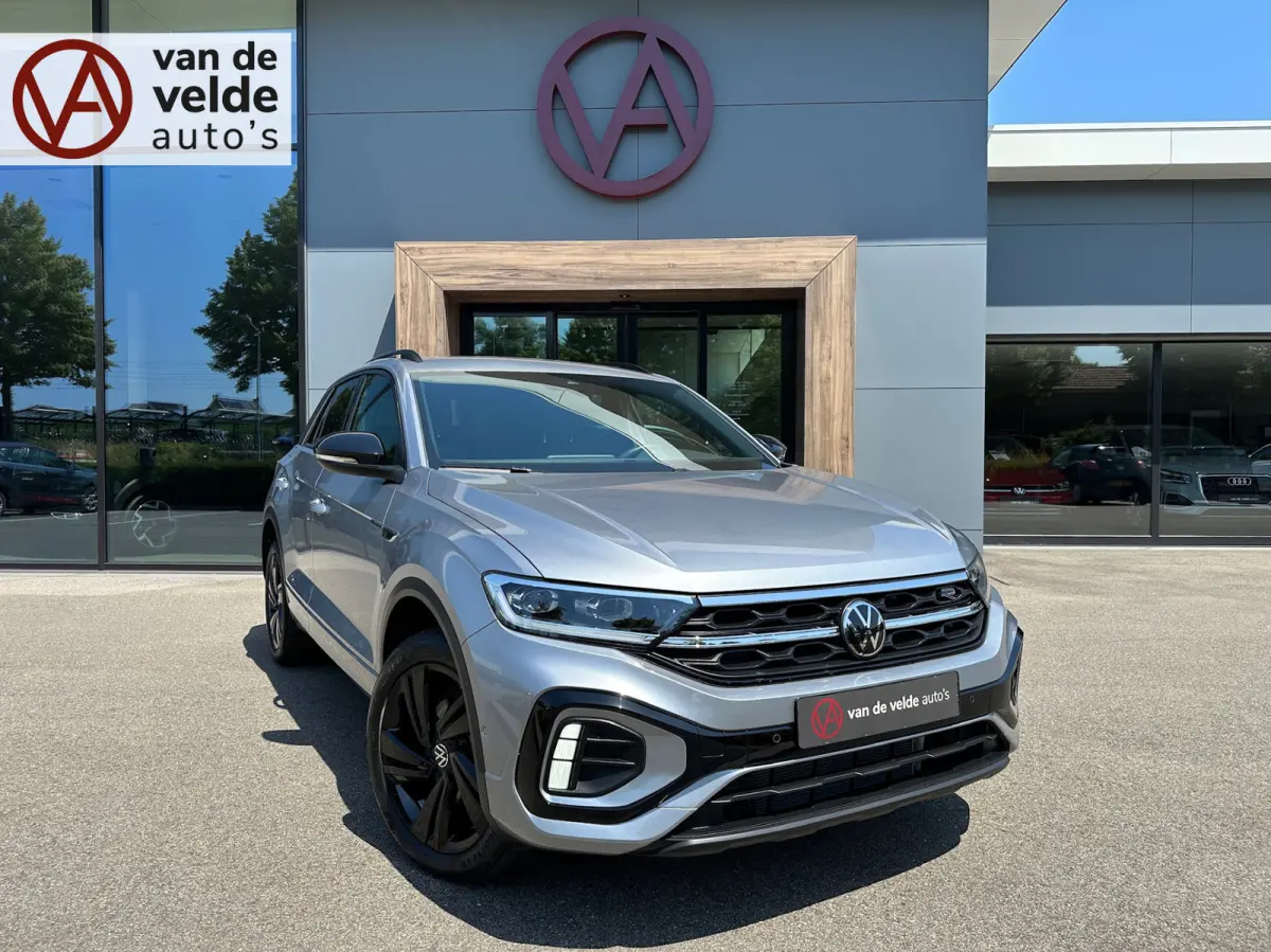 1.5 TSI 150pk DSG R-Line | Black Style | Camera | Keyless | Elek. Achterklep | Dode hoek | Rijklaar incl. 1 jaar Bovag garantie