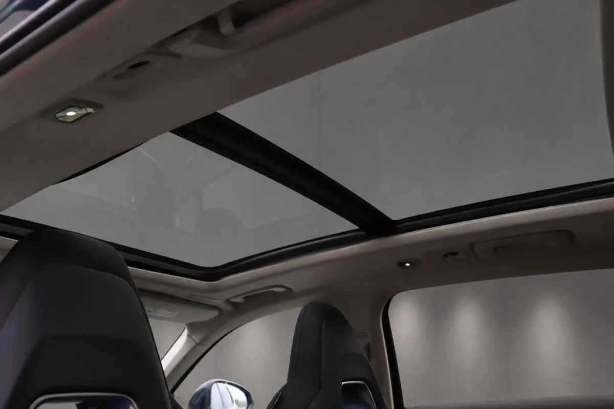 1.5 phev | 262pk | 360 camera| panoramadak | stoelverwarming | carplay |