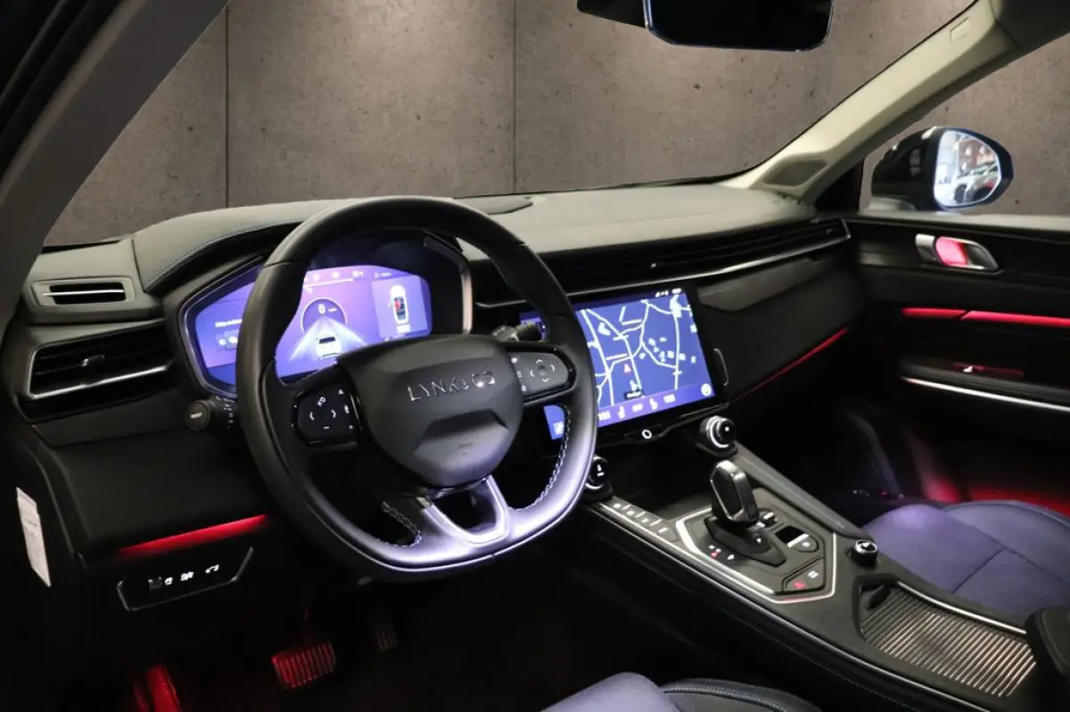 1.5 phev | 262pk | 360 camera| panoramadak | stoelverwarming | carplay |