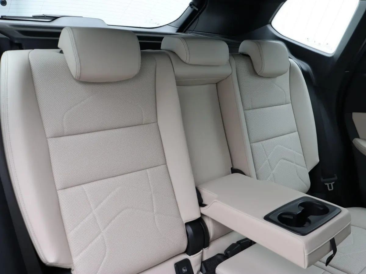 xDrive23i M Sportpakket | Innovation Pack | Comfort Pack | Trekhaak  | Elektrisch Verstelbare Sportstoelen | Driving Assistant Professional | Head-Up Display | Harman Kardon | 18''