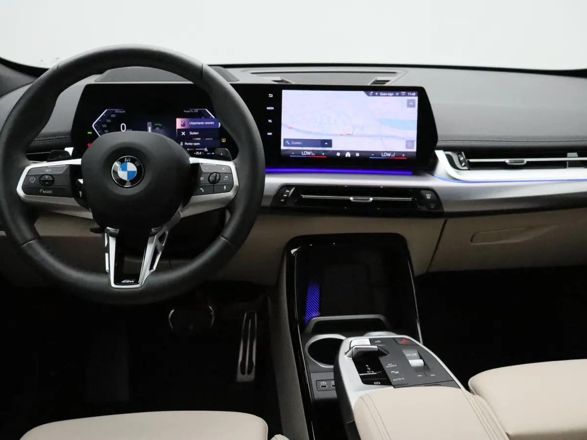 xDrive23i M Sportpakket | Innovation Pack | Comfort Pack | Trekhaak  | Elektrisch Verstelbare Sportstoelen | Driving Assistant Professional | Head-Up Display | Harman Kardon | 18''