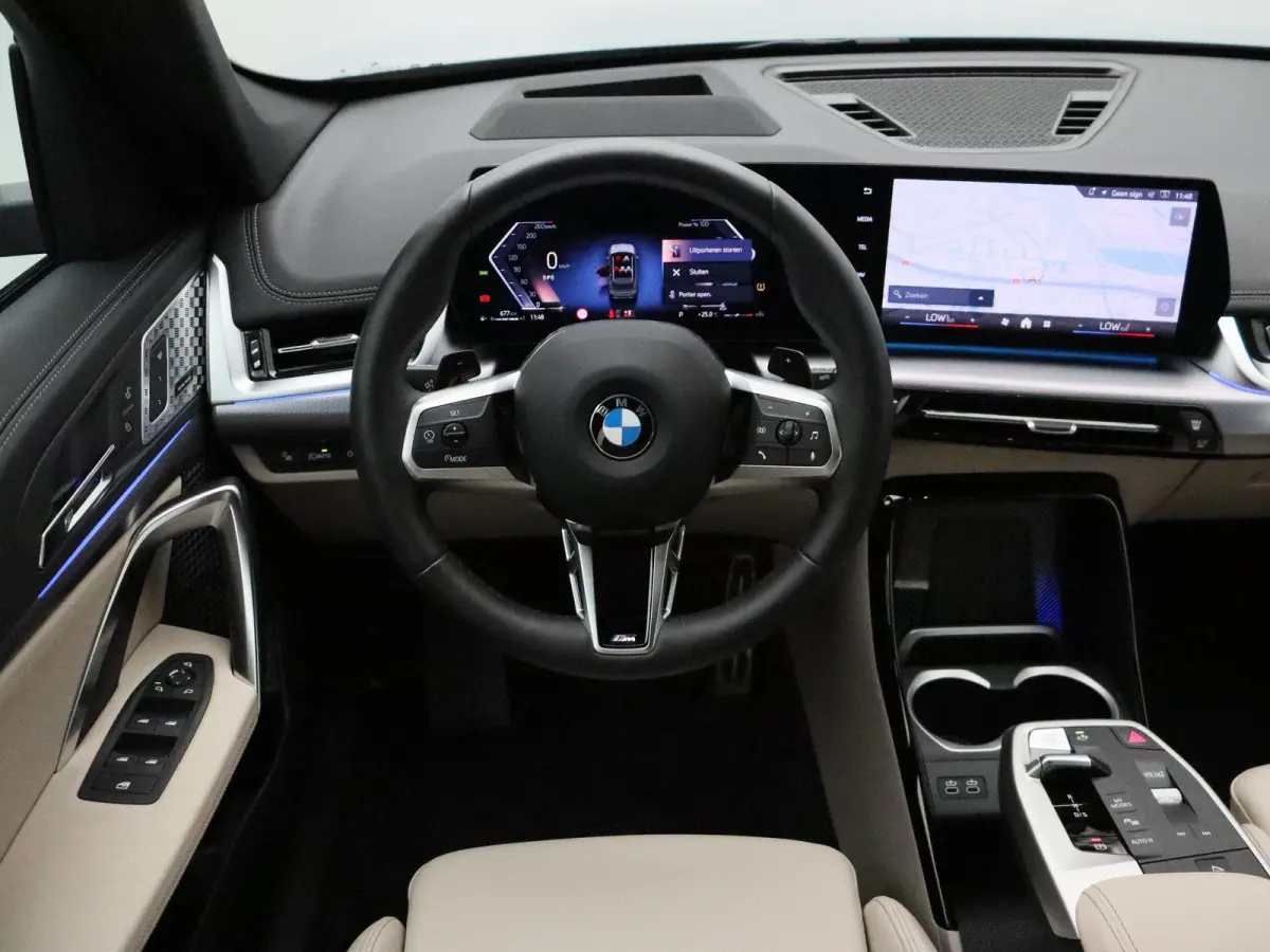 xDrive23i M Sportpakket | Innovation Pack | Comfort Pack | Trekhaak  | Elektrisch Verstelbare Sportstoelen | Driving Assistant Professional | Head-Up Display | Harman Kardon | 18''