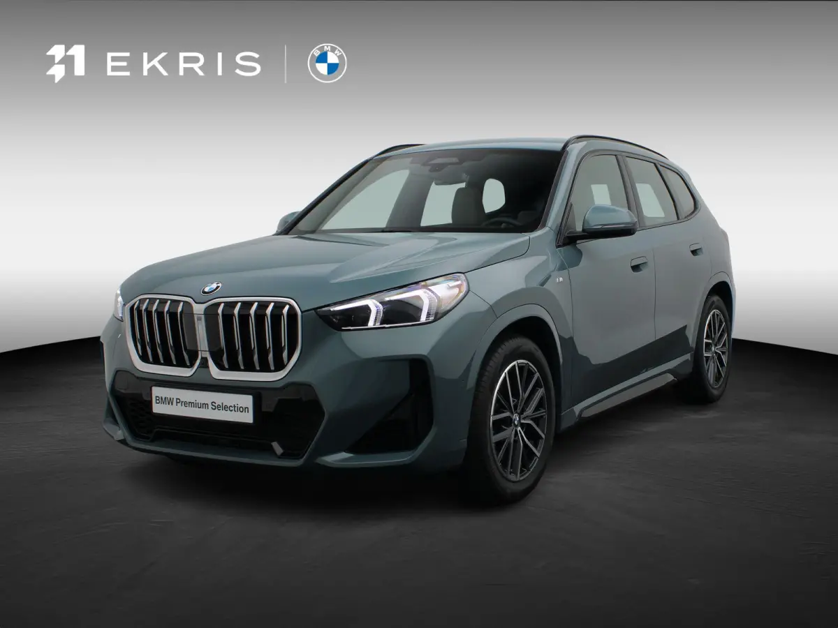 xDrive23i M Sportpakket | Innovation Pack | Comfort Pack | Trekhaak  | Elektrisch Verstelbare Sportstoelen | Driving Assistant Professional | Head-Up Display | Harman Kardon | 18''