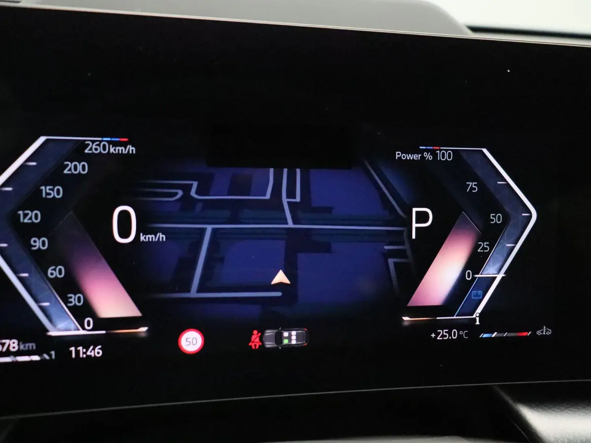 xDrive23i M Sportpakket | Innovation Pack | Comfort Pack | Trekhaak  | Elektrisch Verstelbare Sportstoelen | Driving Assistant Professional | Head-Up Display | Harman Kardon | 18''