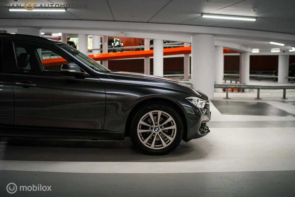 318i Corporate Lease High Executive |