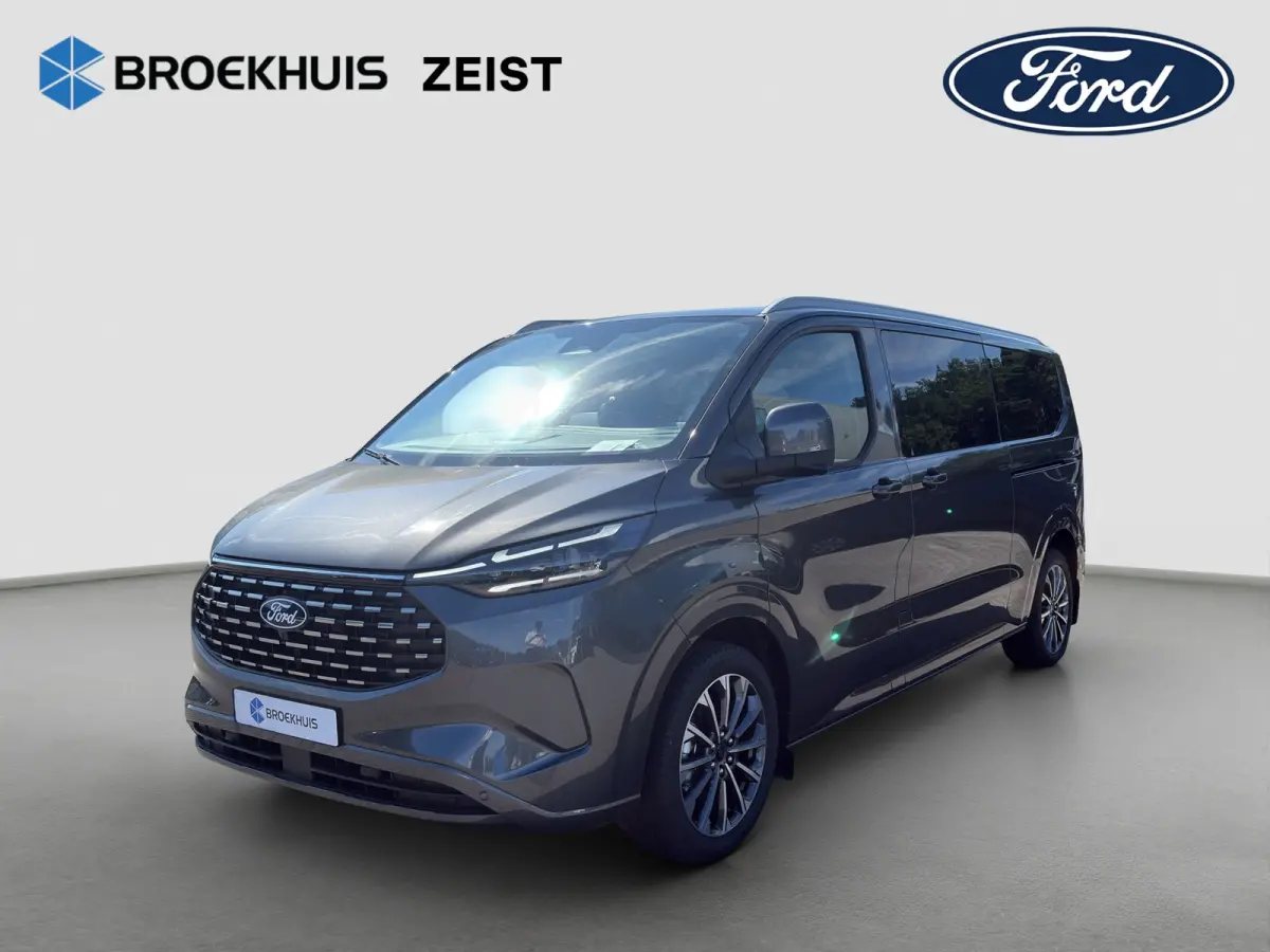 Tourneo Titanium X Plug-in Hybrid L2H1 340 2.5 PHEV L2H1 Titanium X | 360 Camera | Pano-dak | AGR-stoel | B&O audio | Wegklap Trekhaak| Dodehoek sensoren | Climate Control | Apple / Android 