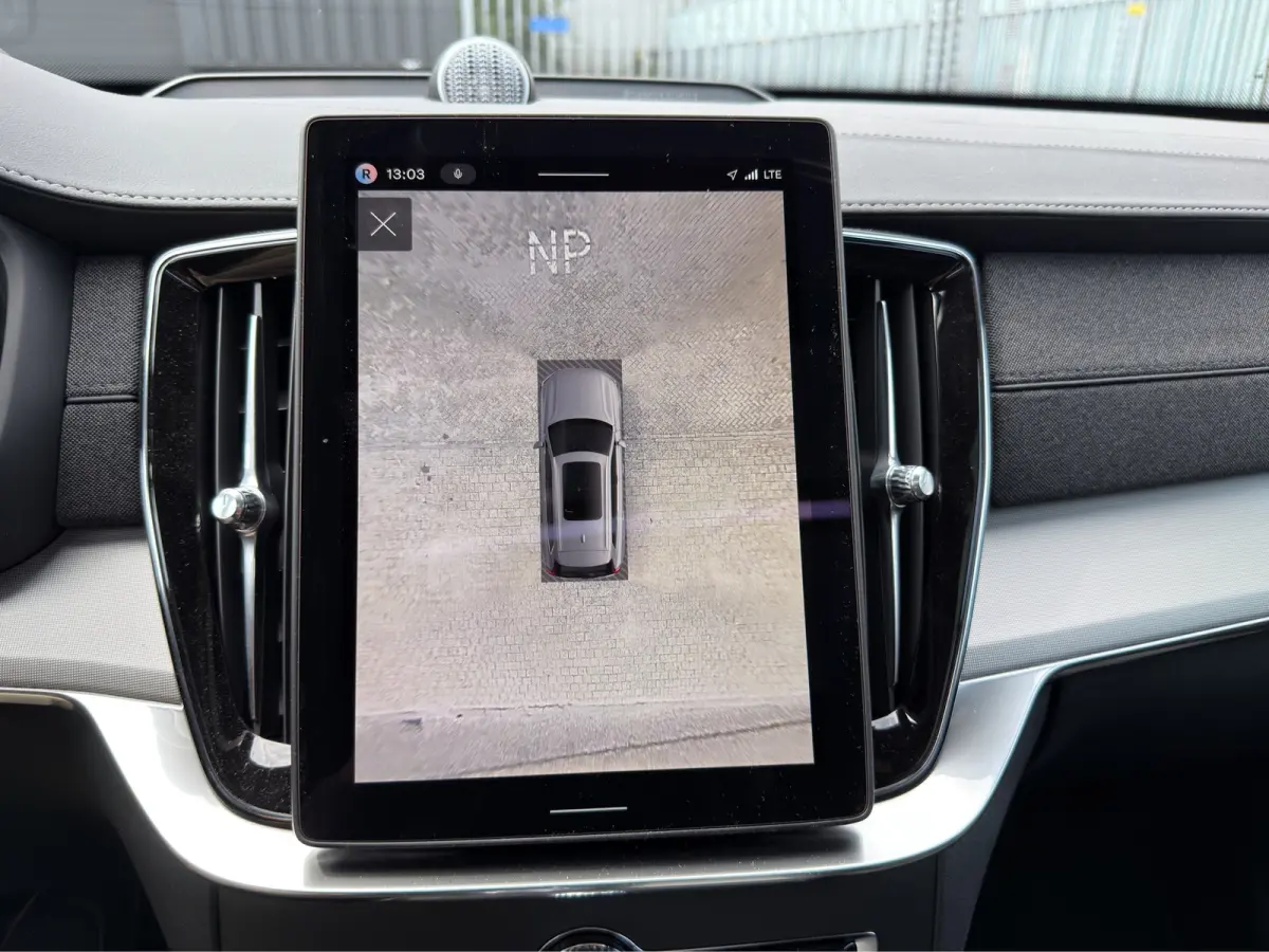 2.0 T8 Plug-in hybrid AWD Ultra Black Ed. Exec. Trekhaak | Stoel ventilatie en verwarming | Panoramadak | Luchtvering | 360 Camera |