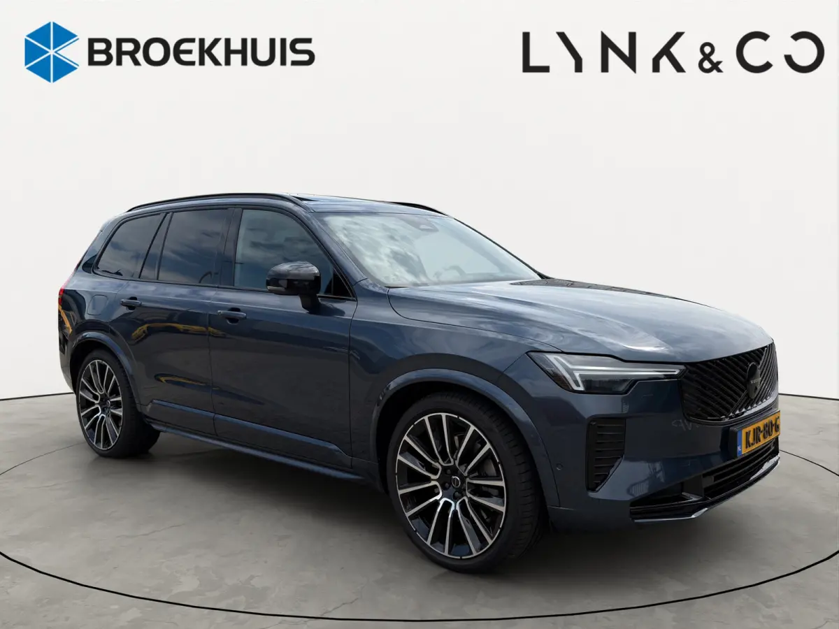 2.0 T8 Plug-in hybrid AWD Ultra Black Ed. Exec. Trekhaak | Stoel ventilatie en verwarming | Panoramadak | Luchtvering | 360 Camera |