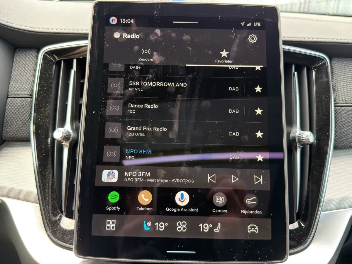 2.0 T8 Plug-in hybrid AWD Ultra Black Ed. Exec. Trekhaak | Stoel ventilatie en verwarming | Panoramadak | Luchtvering | 360 Camera |