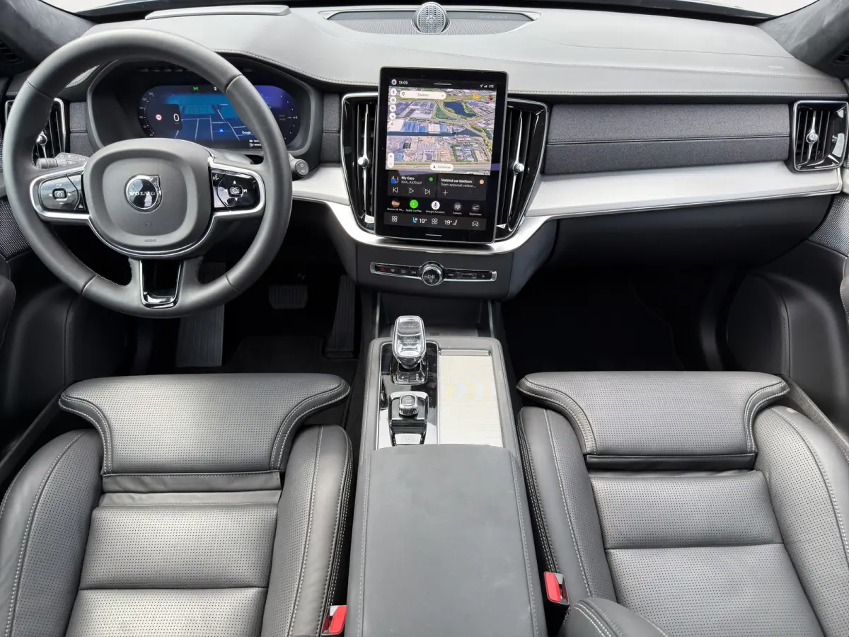 2.0 T8 Plug-in hybrid AWD Ultra Black Ed. Exec. Trekhaak | Stoel ventilatie en verwarming | Panoramadak | Luchtvering | 360 Camera |