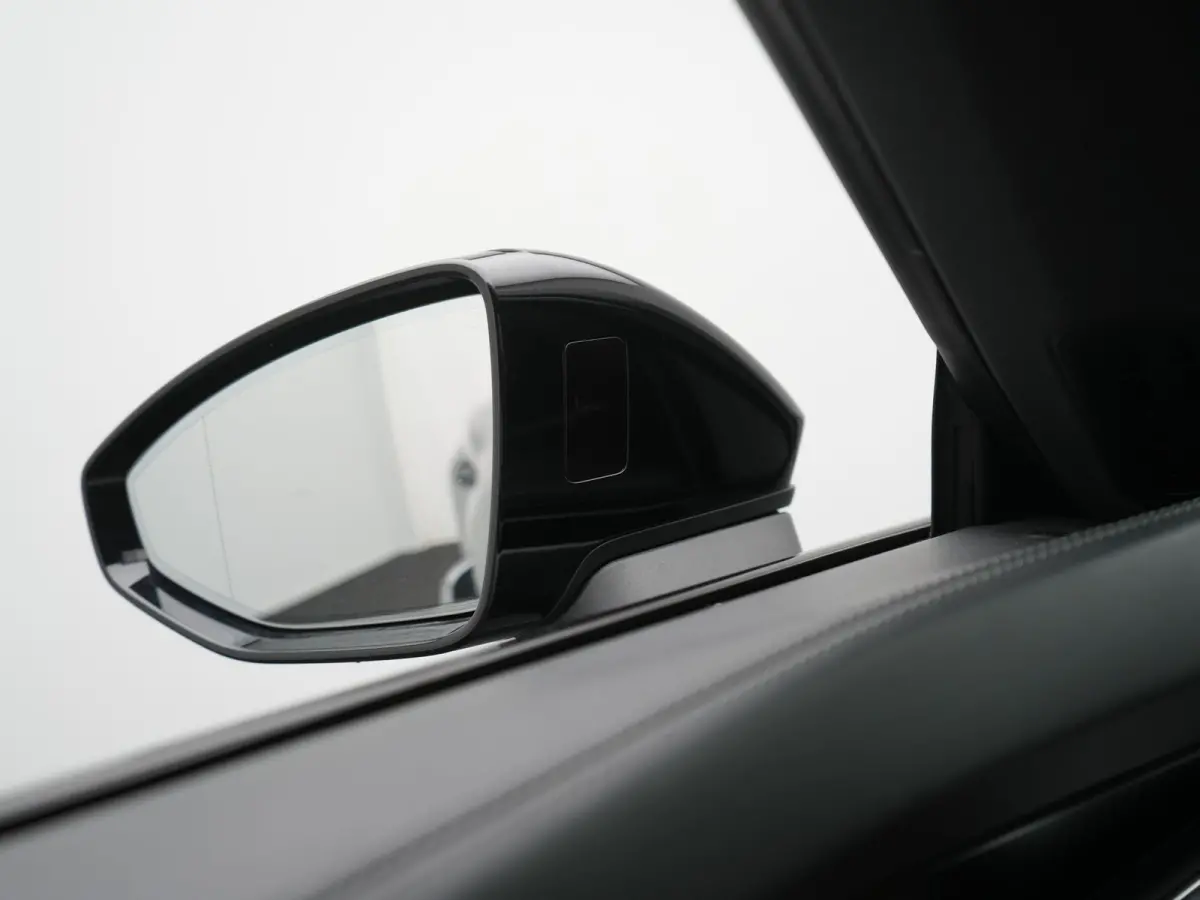 93 kWh 476pk Dealer O.H | Panodak | Head Up | Adaptive Cruise | 360 Camera | Laser LED | Bang & Olufsen | Lederen Sportstoelen Memory & Ventilatie | Keyless | Blis | Stuur & Stoelen Verwarmd