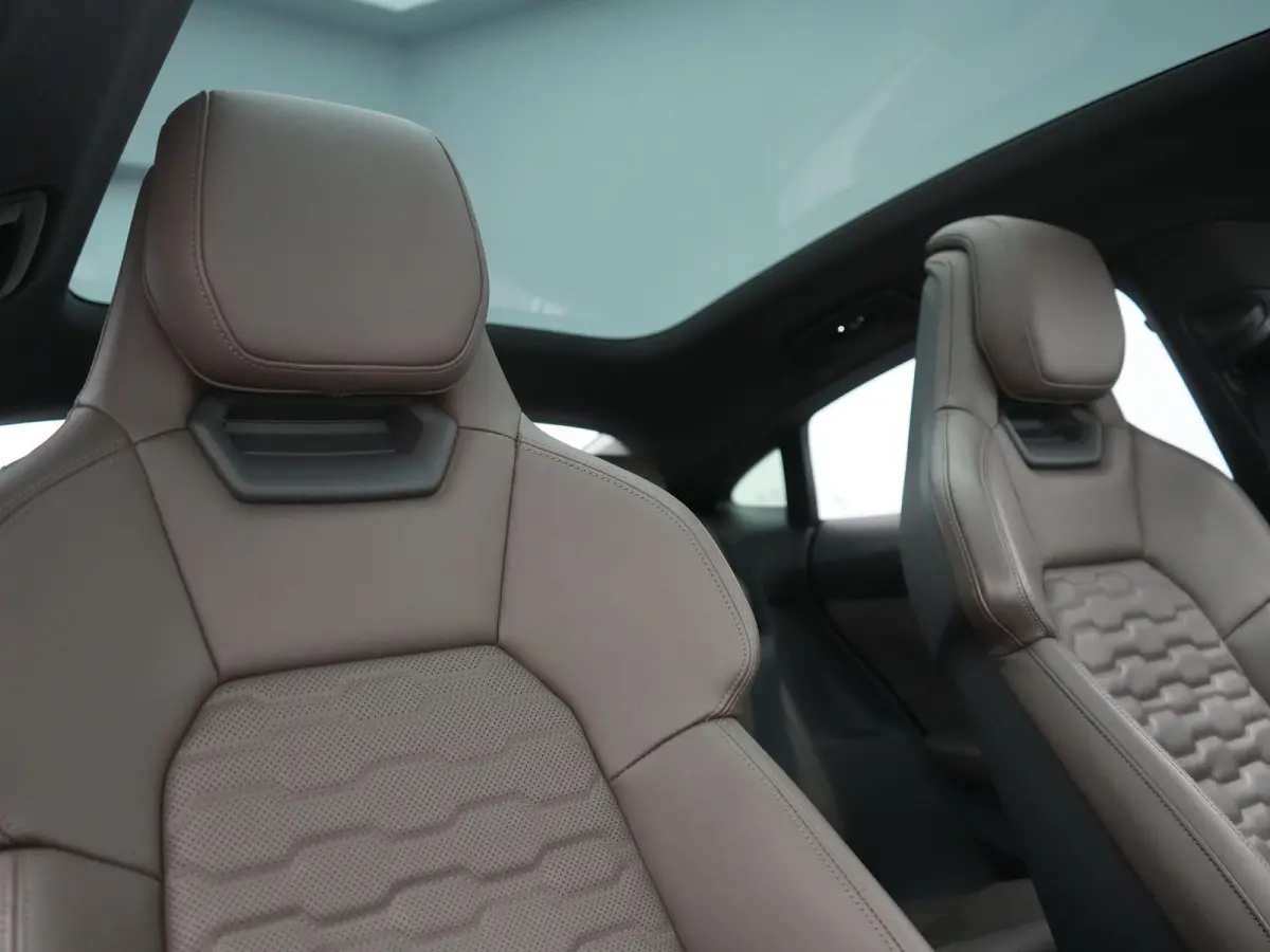 93 kWh 476pk Dealer O.H | Panodak | Head Up | Adaptive Cruise | 360 Camera | Laser LED | Bang & Olufsen | Lederen Sportstoelen Memory & Ventilatie | Keyless | Blis | Stuur & Stoelen Verwarmd