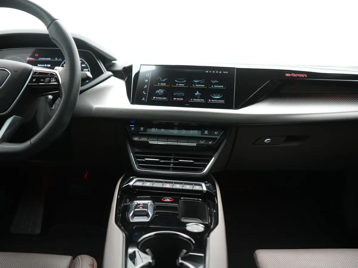 93 kWh 476pk Dealer O.H | Panodak | Head Up | Adaptive Cruise | 360 Camera | Laser LED | Bang & Olufsen | Lederen Sportstoelen Memory & Ventilatie | Keyless | Blis | Stuur & Stoelen Verwarmd