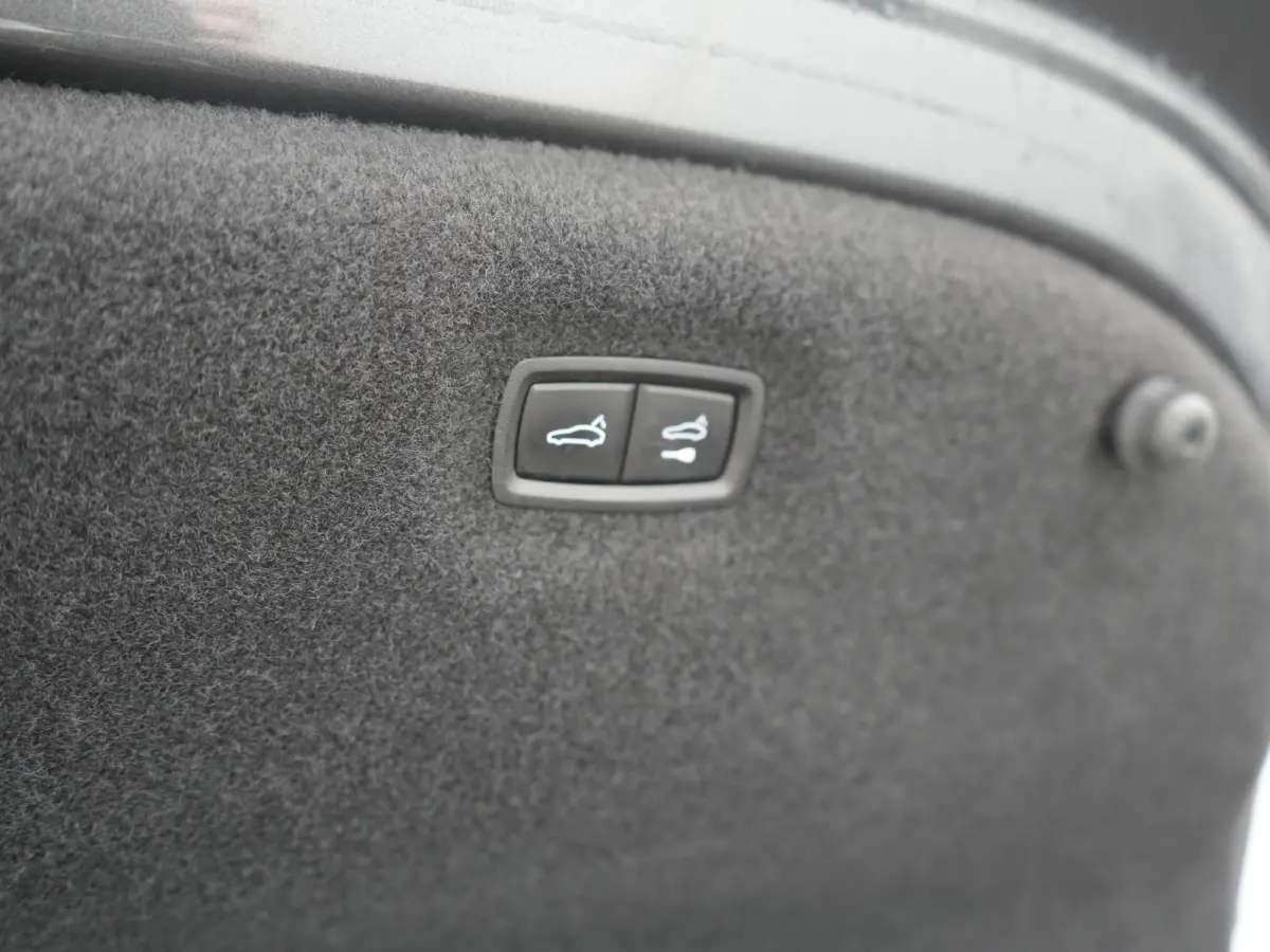 93 kWh 476pk Dealer O.H | Panodak | Head Up | Adaptive Cruise | 360 Camera | Laser LED | Bang & Olufsen | Lederen Sportstoelen Memory & Ventilatie | Keyless | Blis | Stuur & Stoelen Verwarmd