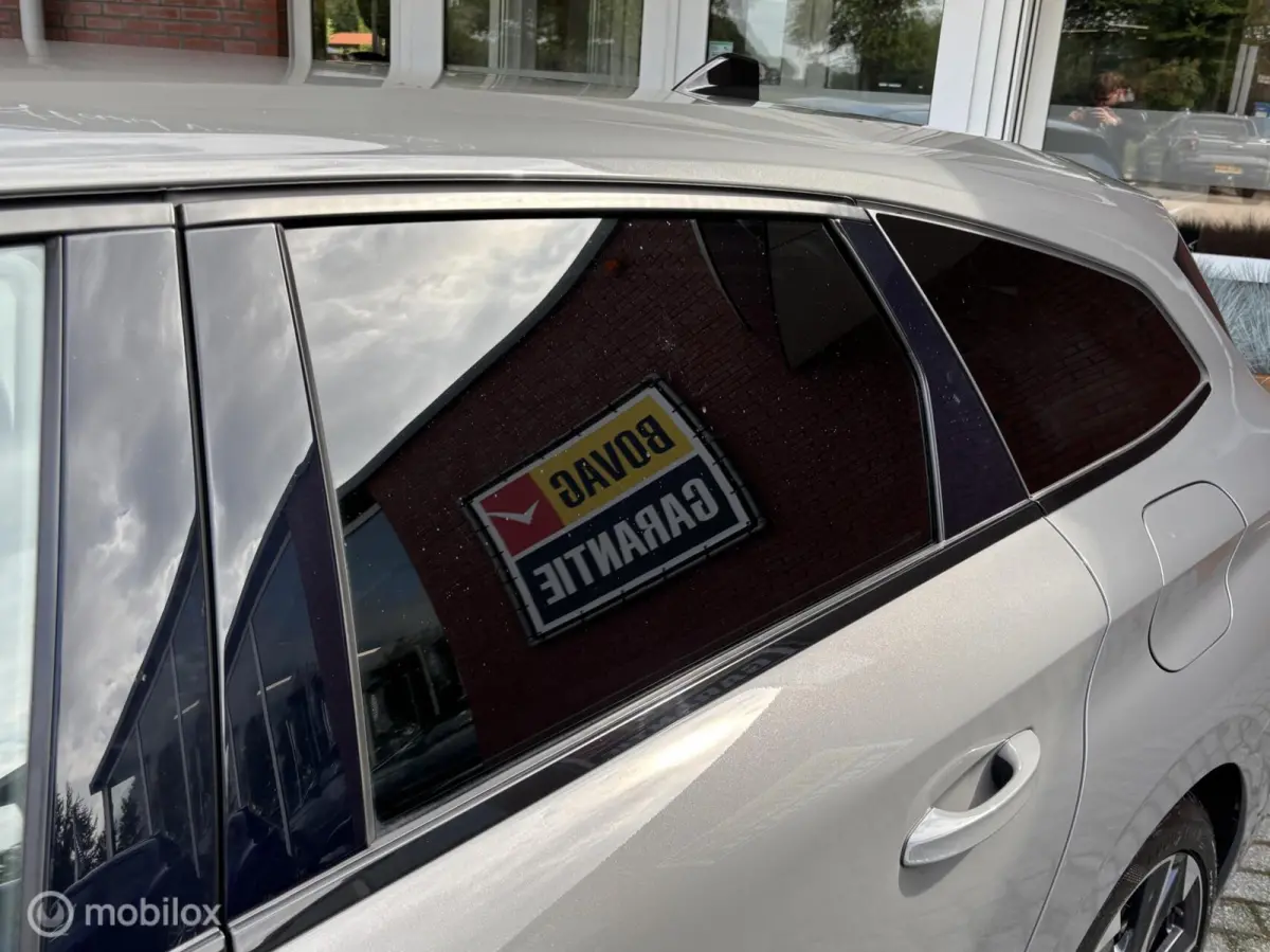 1.6 Plug-in Hybrid 180 Allure | Stoelverwarming | Clima | Trekhaak | Led Koplampen | Cruise | Navi |