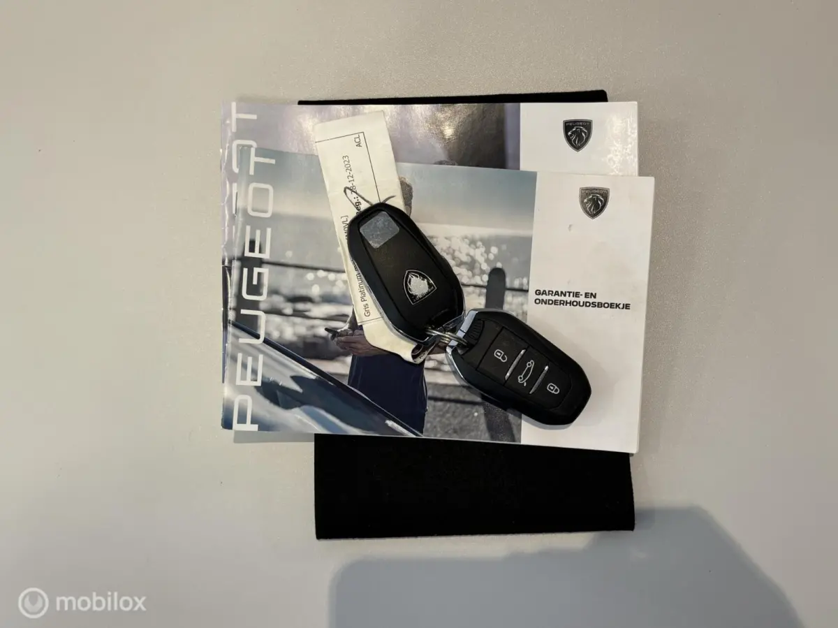 1.6 Plug-in Hybrid 180 Allure | Stoelverwarming | Clima | Trekhaak | Led Koplampen | Cruise | Navi |