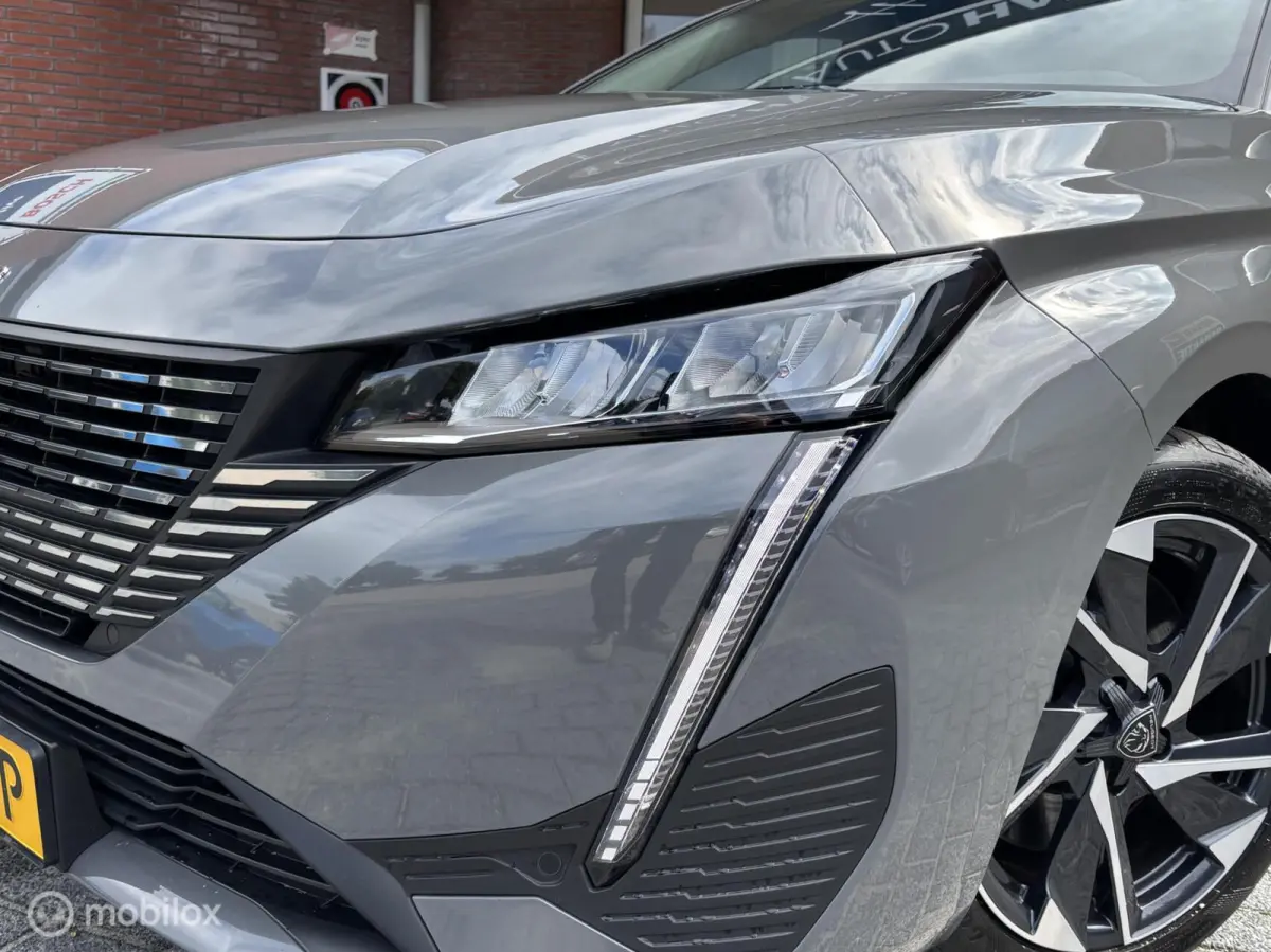 1.6 Plug-in Hybrid 180 Allure | Stoelverwarming | Clima | Trekhaak | Led Koplampen | Cruise | Navi |