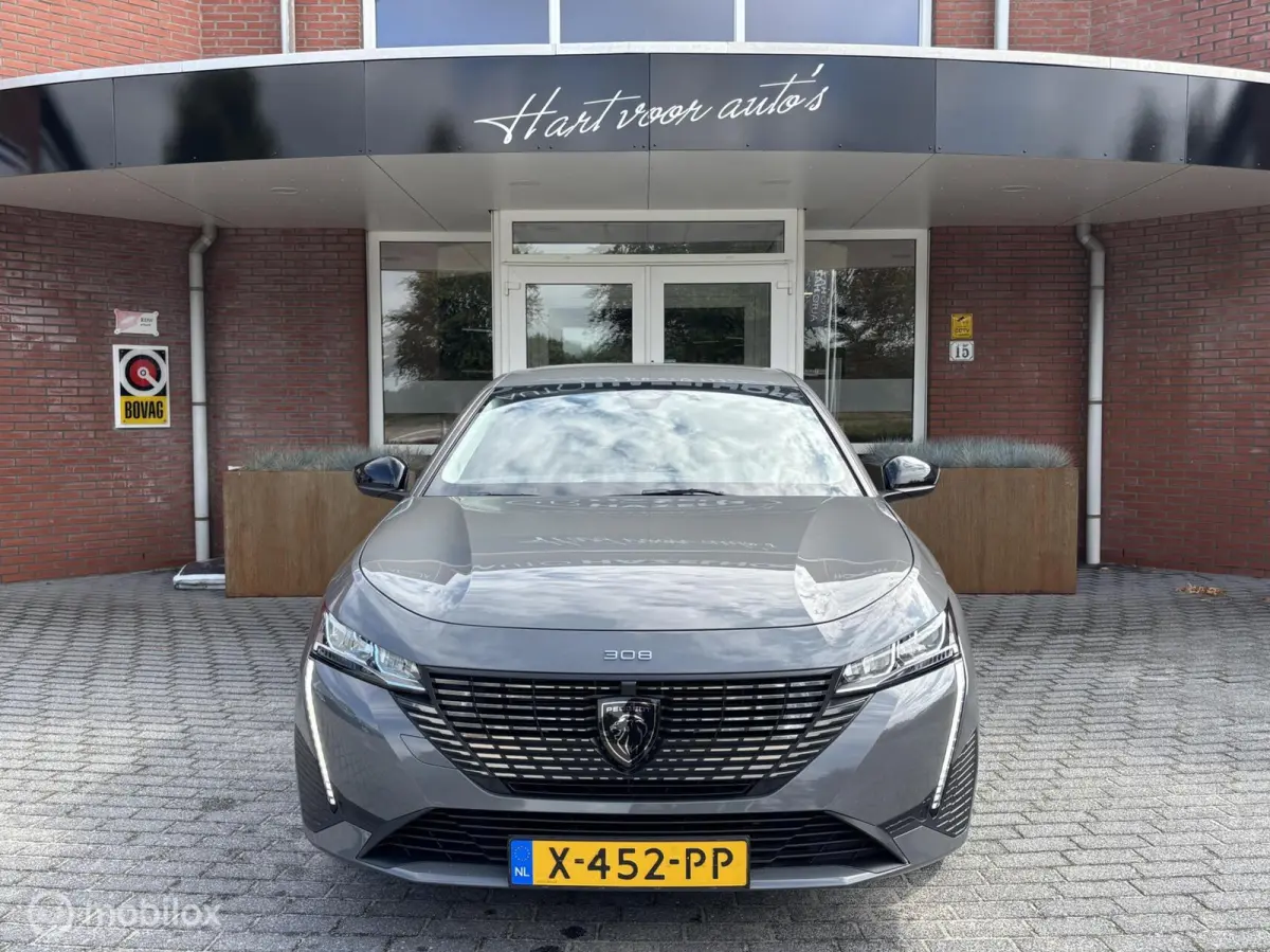 1.6 Plug-in Hybrid 180 Allure | Stoelverwarming | Clima | Trekhaak | Led Koplampen | Cruise | Navi |