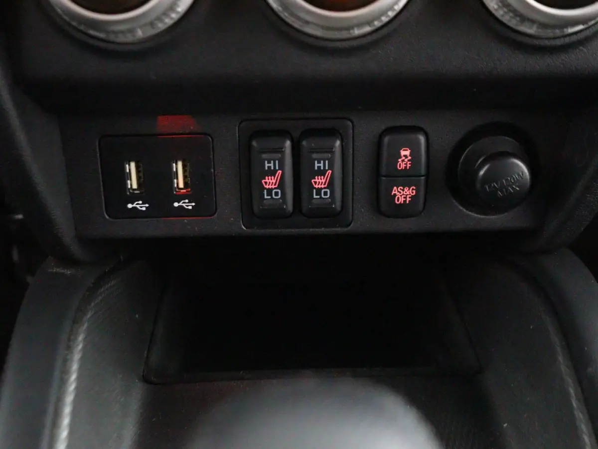 2.0 Intense | AUTOMAAT | Parkeercamera | Navigatie |