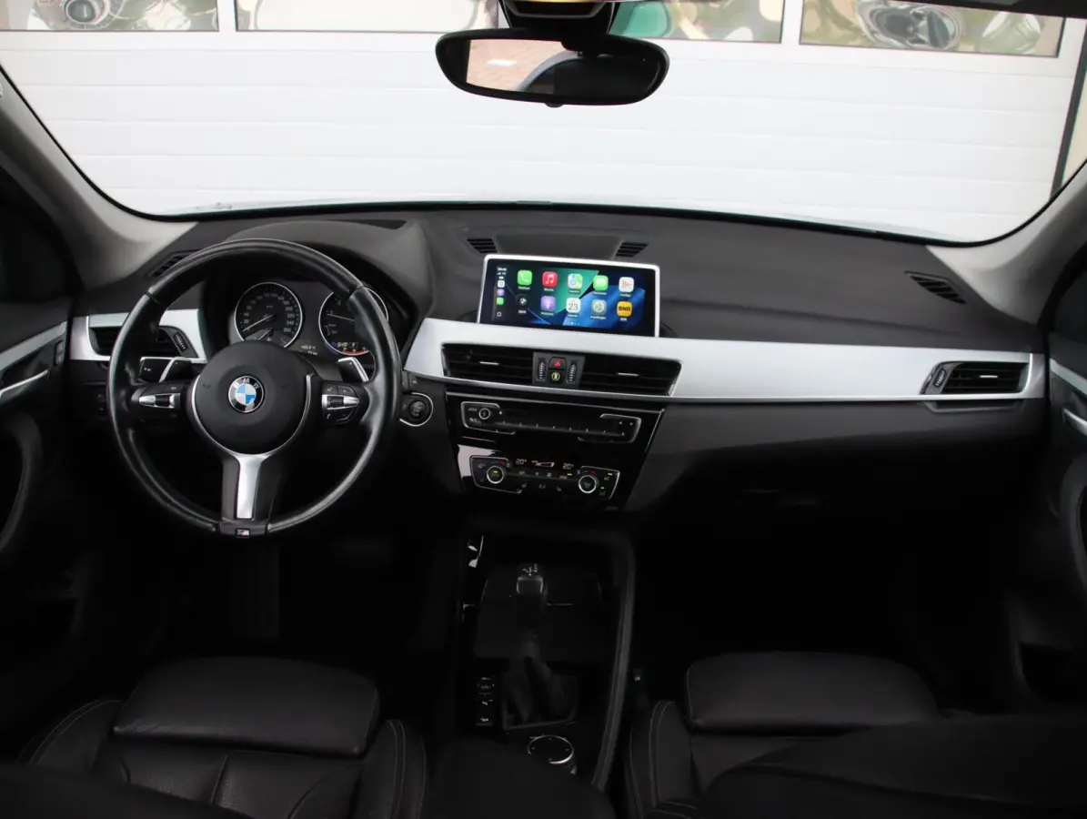 xDrive20i 192PK High Executive X-line | Apple Carplay | Trekhaak