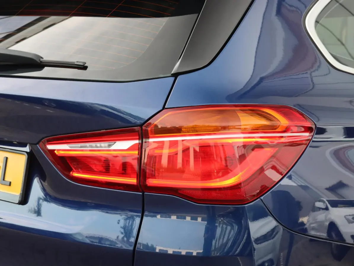 xDrive20i 192PK High Executive X-line | Apple Carplay | Trekhaak