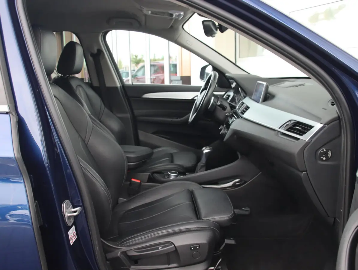 xDrive20i 192PK High Executive X-line | Apple Carplay | Trekhaak