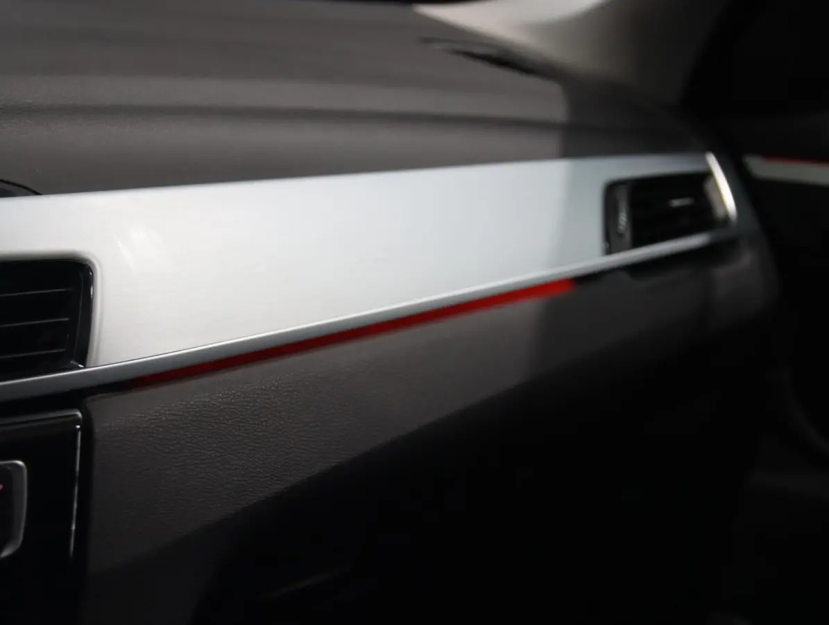 xDrive20i 192PK High Executive X-line | Apple Carplay | Trekhaak