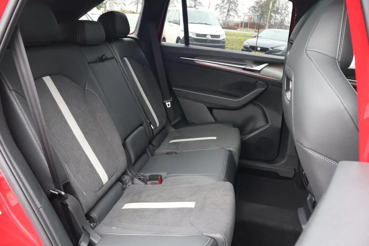 Sportline Business | Achteruitrijcamera | Crew Protect Assist | Cruise control met speedlimiter