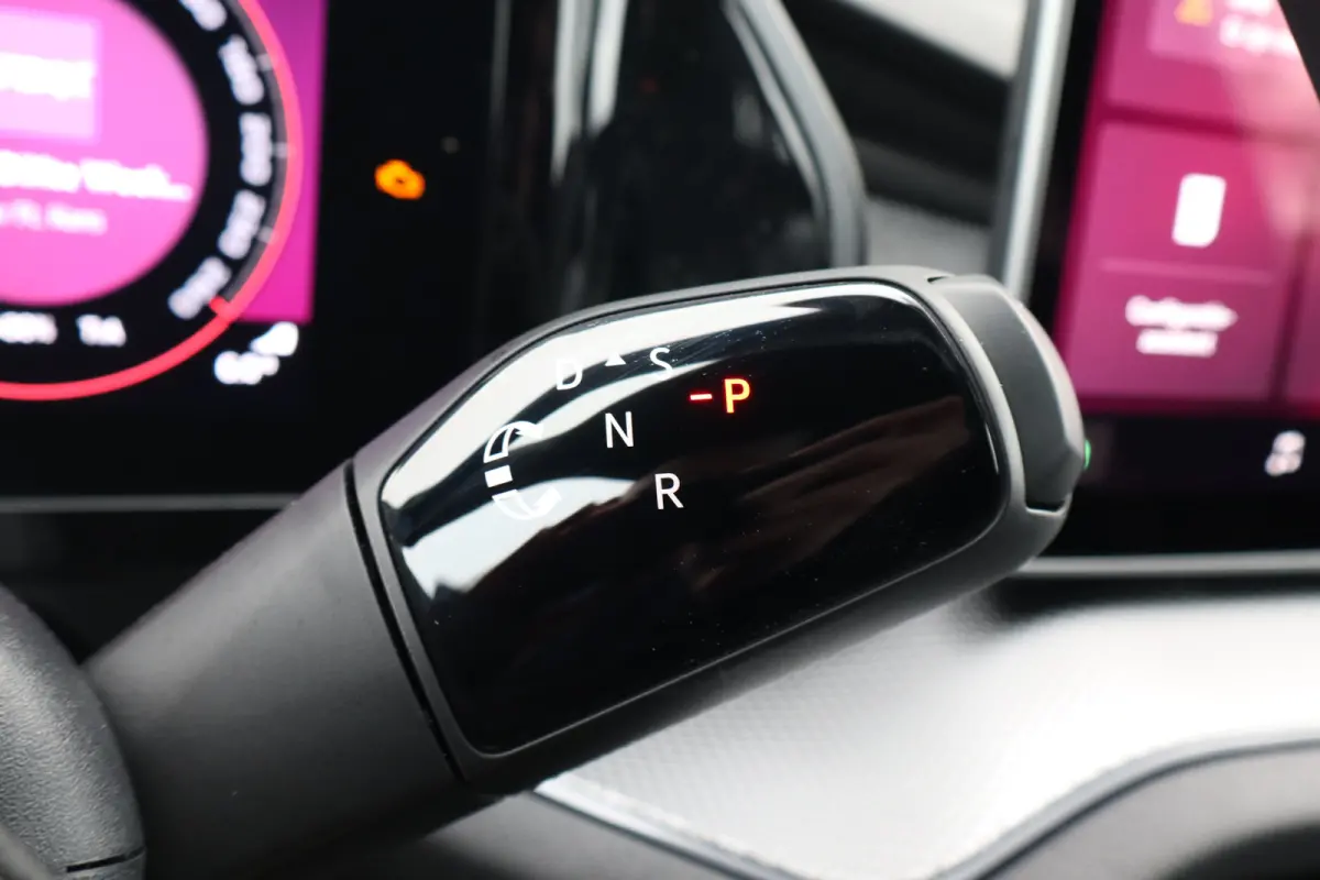 Sportline Business | Achteruitrijcamera | Crew Protect Assist | Cruise control met speedlimiter