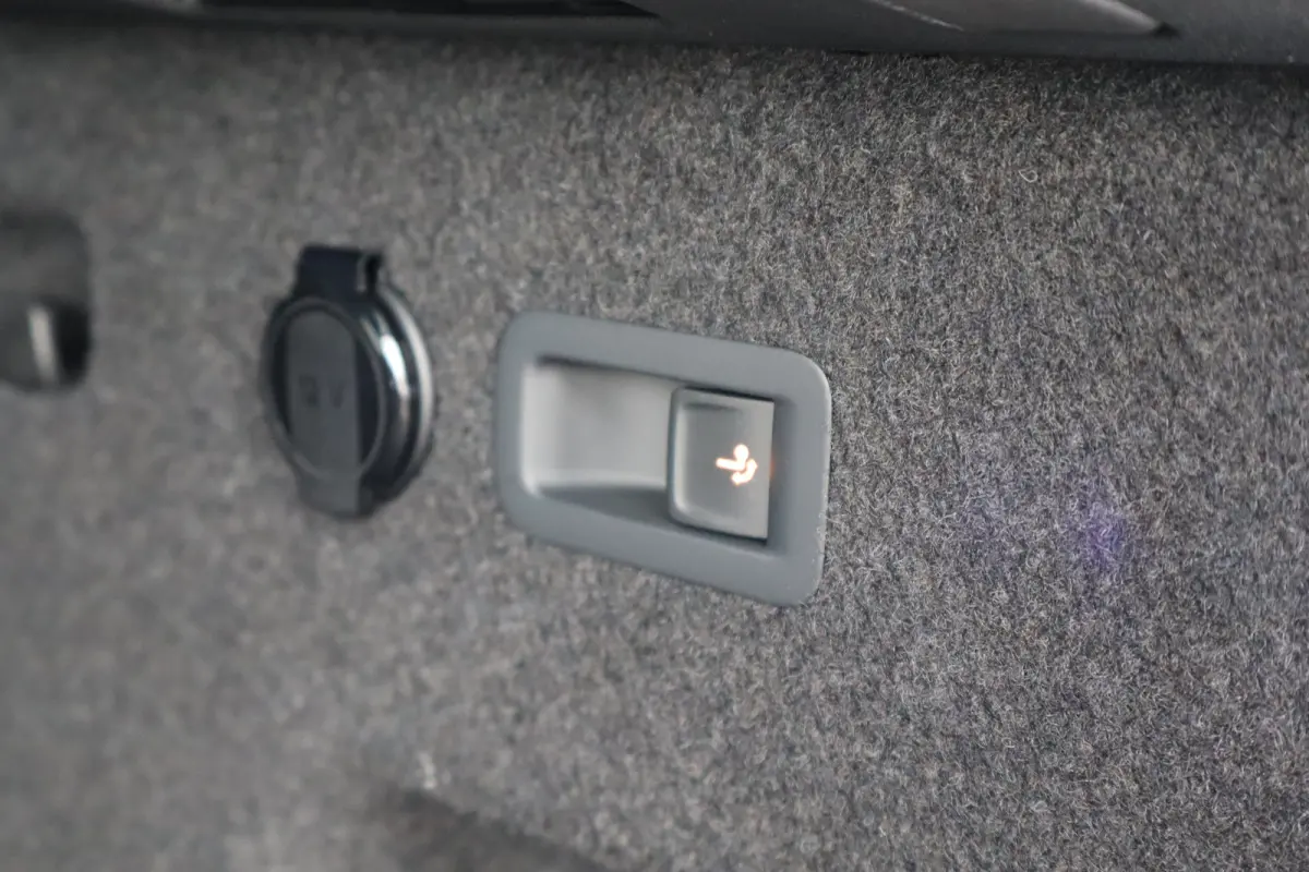 Sportline Business | Achteruitrijcamera | Crew Protect Assist | Cruise control met speedlimiter