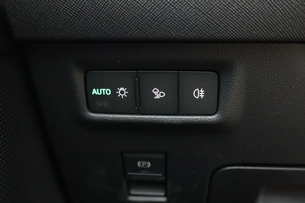 Sportline Business | Achteruitrijcamera | Crew Protect Assist | Cruise control met speedlimiter