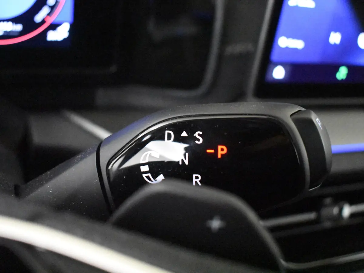 Sportline Business | Achteruitrijcamera | Crew Protect Assist | Cruise control met speedlimiter