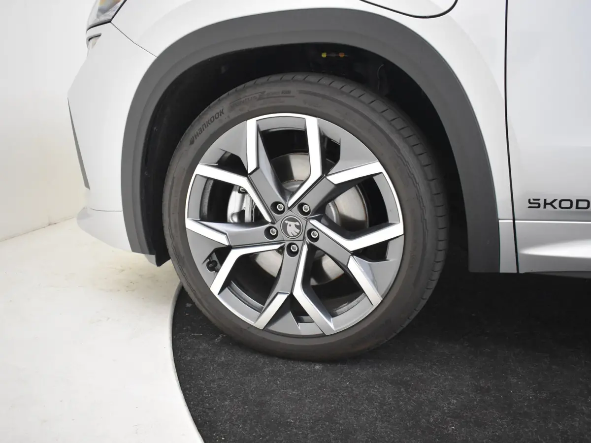 Sportline Business | Achteruitrijcamera | Crew Protect Assist | Cruise control met speedlimiter