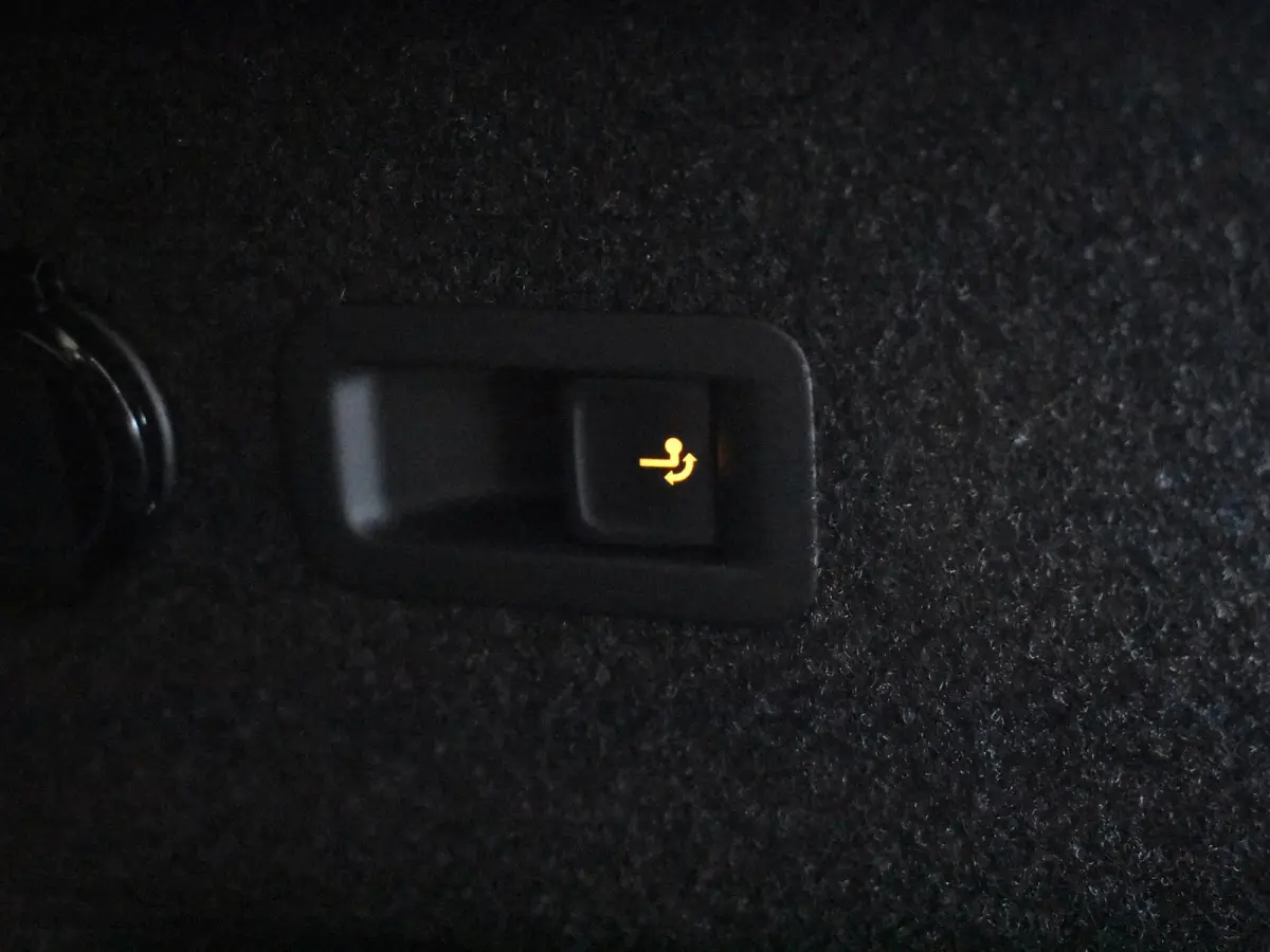 Sportline Business | Achteruitrijcamera | Crew Protect Assist | Cruise control met speedlimiter