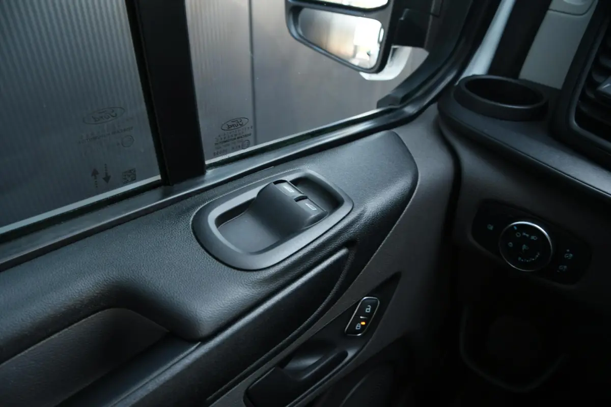280 2.0 TDCI L1H1 Trend AIRCO | ELEKT RAMEN | BTW