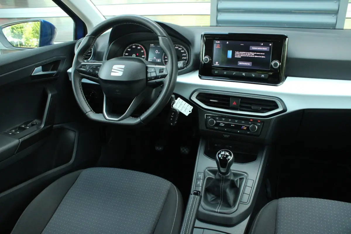 1.0 EcoTSI 95pk Style | Cruise Control | Parkeersensoren Achter | Airco Automatische | DAB | Apple CarPlay/ Android Auto