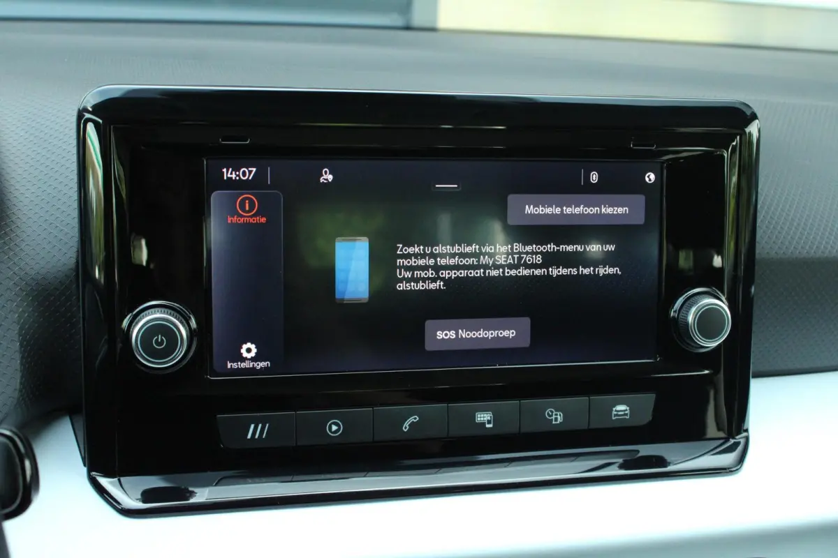 1.0 EcoTSI 95pk Style | Cruise Control | Parkeersensoren Achter | Airco Automatische | DAB | Apple CarPlay/ Android Auto