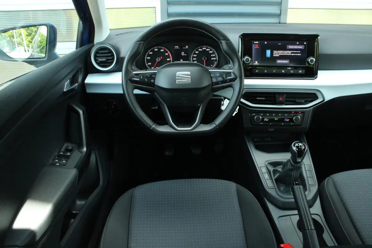 1.0 EcoTSI 95pk Style | Cruise Control | Parkeersensoren Achter | Airco Automatische | DAB | Apple CarPlay/ Android Auto