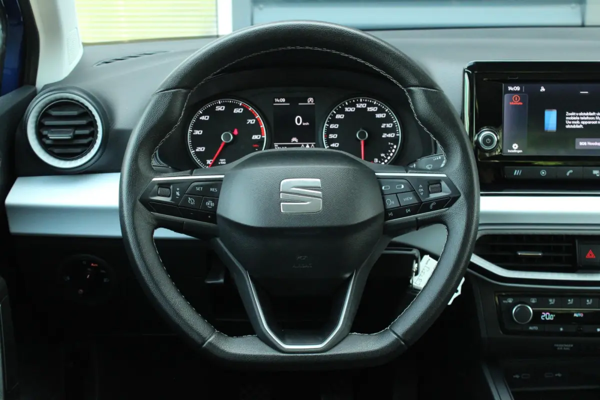 1.0 EcoTSI 95pk Style | Cruise Control | Parkeersensoren Achter | Airco Automatische | DAB | Apple CarPlay/ Android Auto
