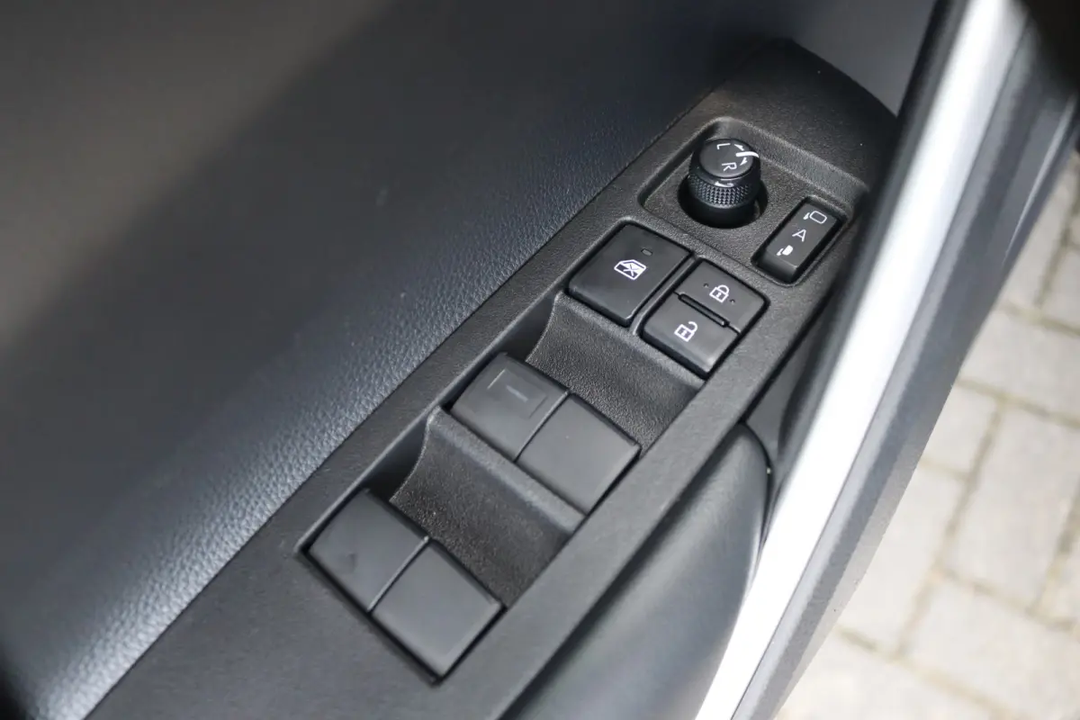 Hybrid 140PK Automaat Carplay-android/Parkeerhulp/Camera/Dodehoek/Keyfree
