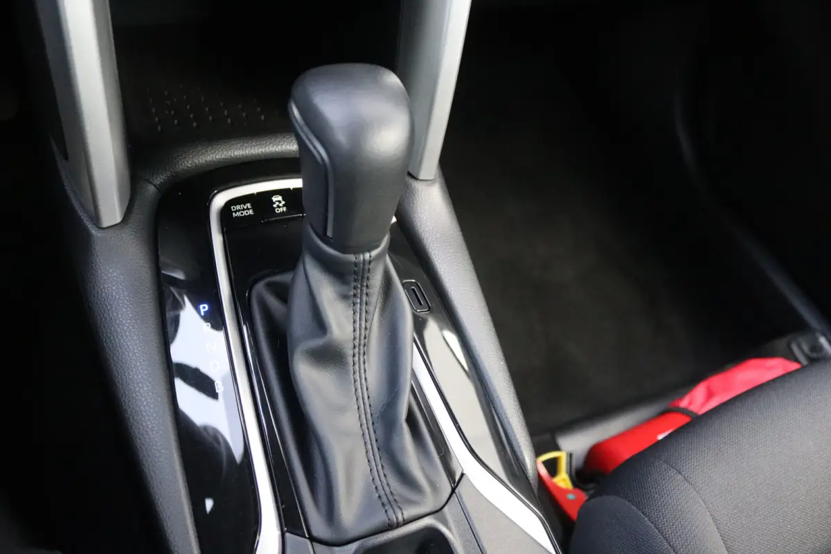 Hybrid 140PK Automaat Carplay-android/Parkeerhulp/Camera/Dodehoek/Keyfree