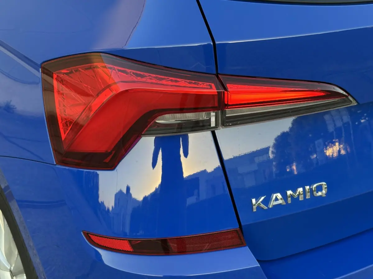1.0 TSI Business Edition 4 nieuwe banden!