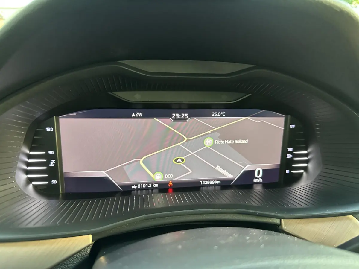 1.0 TSI Business Edition 4 nieuwe banden!