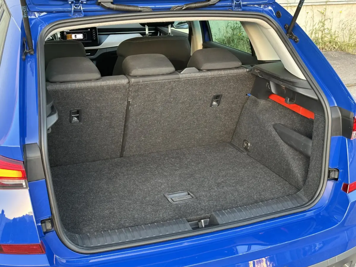 1.0 TSI Business Edition 4 nieuwe banden!