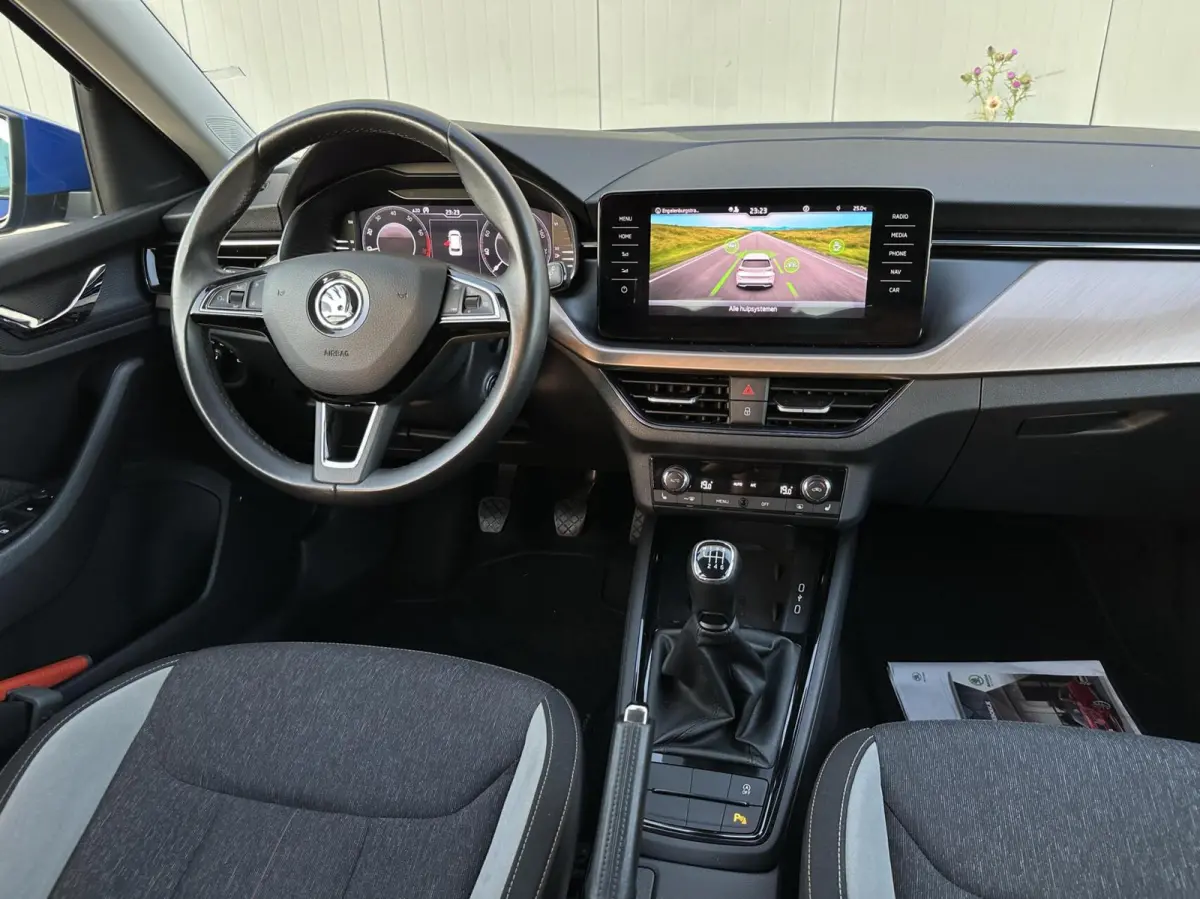 1.0 TSI Business Edition 4 nieuwe banden!