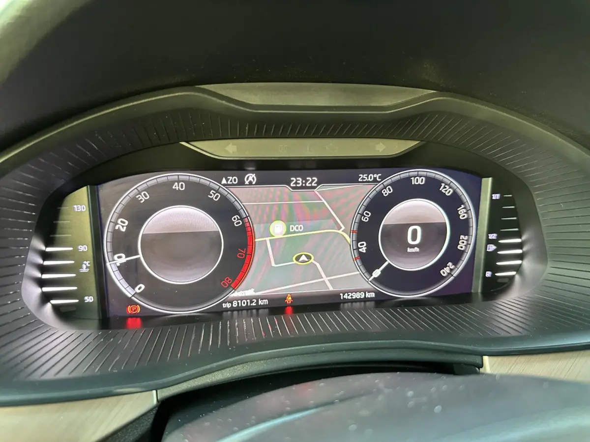 1.0 TSI Business Edition 4 nieuwe banden!