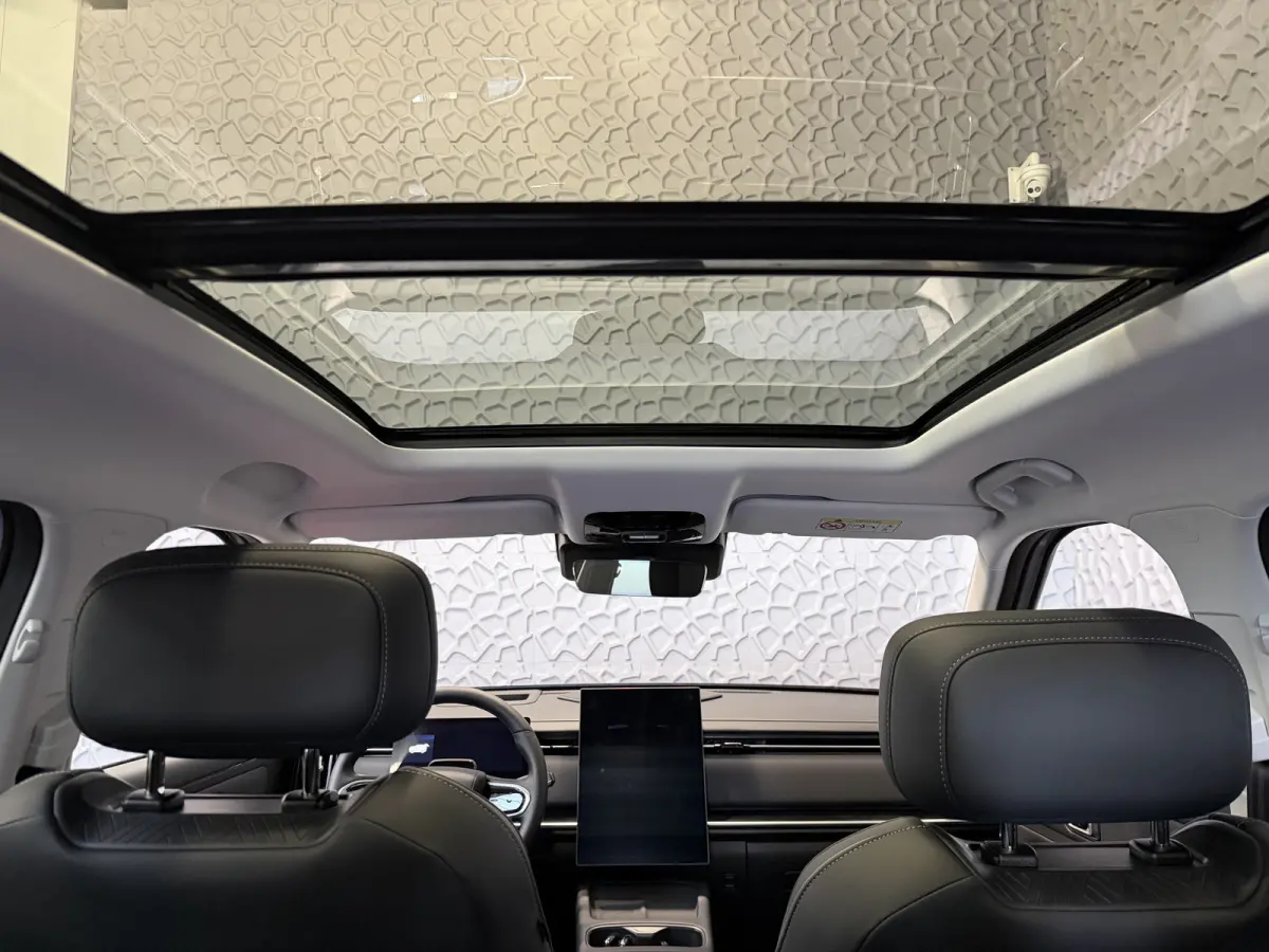 1.5 GDI SHS-P 347PK EXCLUSIVE PANO 19''LMV 360CAM HEADUP STUUR/STOEL/VERW/VENTILATIE ELEK.STOELEN ELEK.KLEP Moonlight Silver / Zwart Dak / Zwarte spiegels