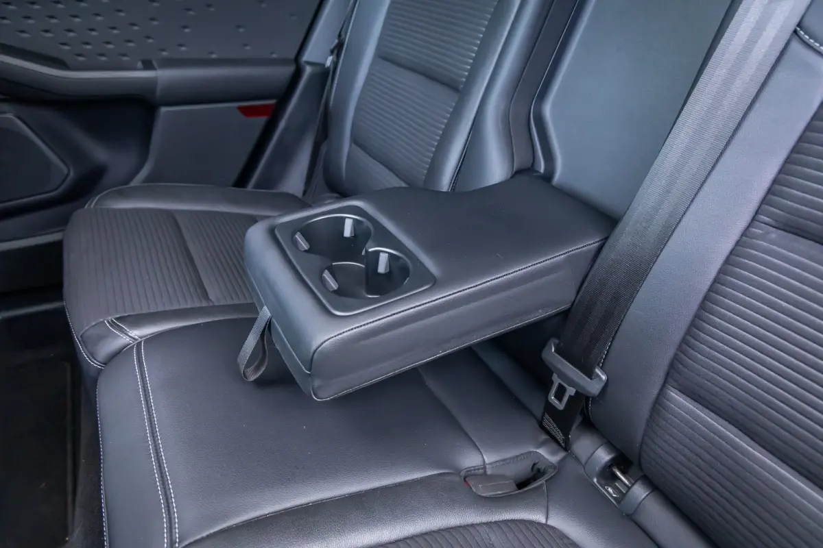 1.5 EcoBoost Titanium X | 100% dealer o.h. | Panoramadak | Adaptieve cruise | Trekhaak | Privay glass | Helf leder | B&O Audio | Camera  | 1800kg trekgewicht